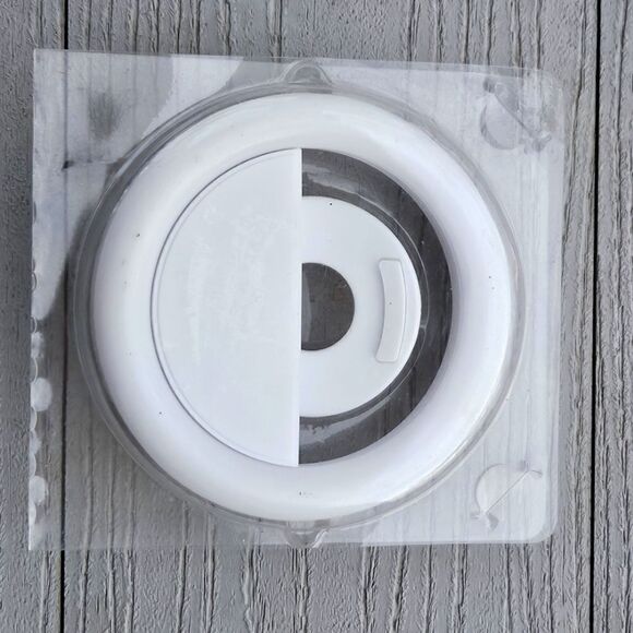 BOWER Phone selfie circle ring light, preloved no box - Picture 2 of 16